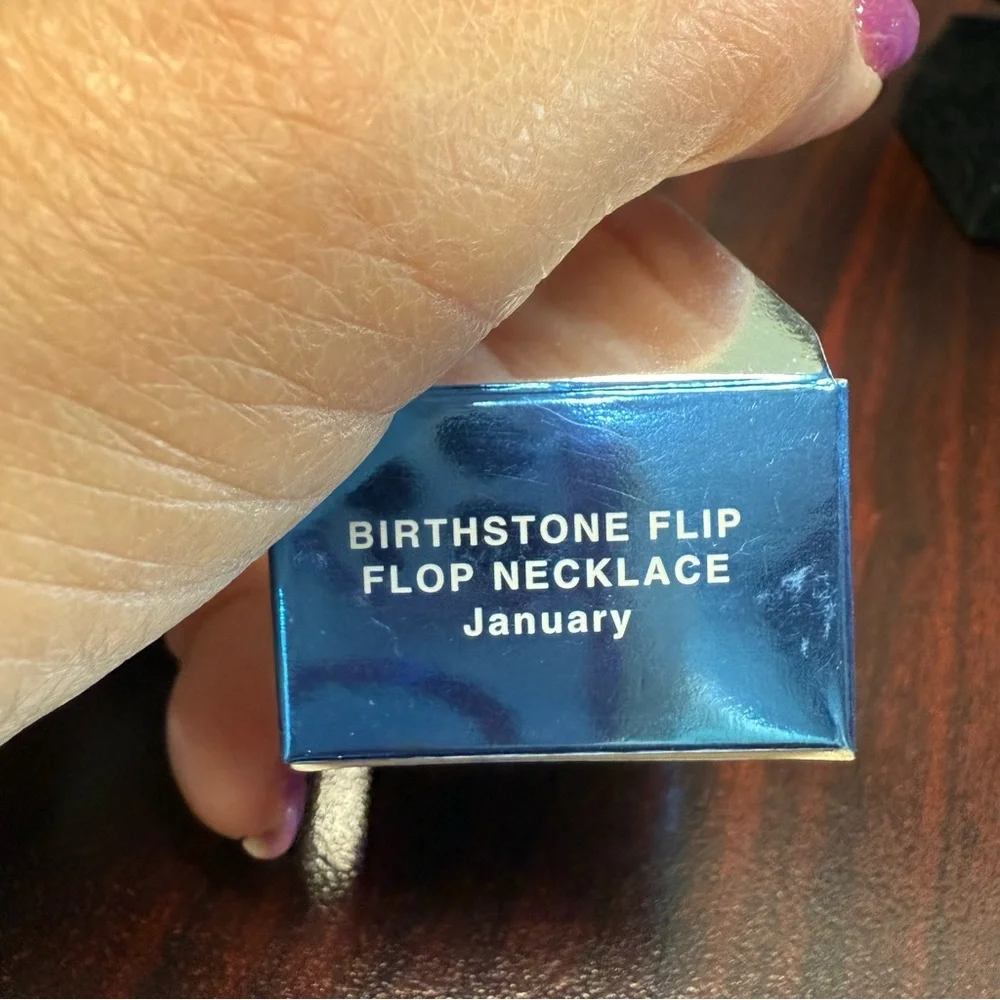 Avon birthstone flip flop Pendant Necklace January NIB vintage 2007